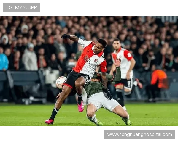 范加塞尔助攻扎格雷破门 精英暂时领先费耶诺德